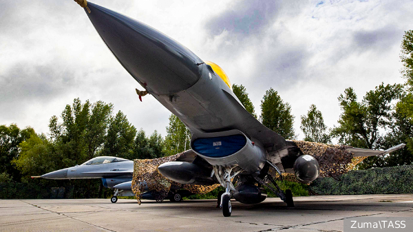 Генерал Попов назвал число оставшихся у Украины истребителей  F-16