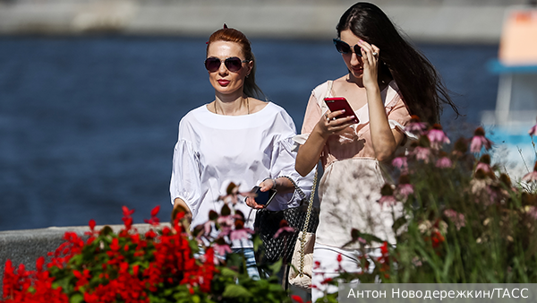 Москвичам пообещали длительную жару