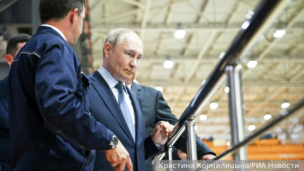 Путин заявил о недостаточности принятых мер по поддержке рождаемости