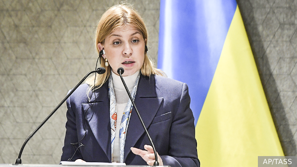 Экс-вице-премьера Украины Стефанишину обвинили в злоупотреблении властью