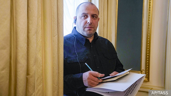 Зеленский поручил Умерову ускорить переговоры в Стамбуле