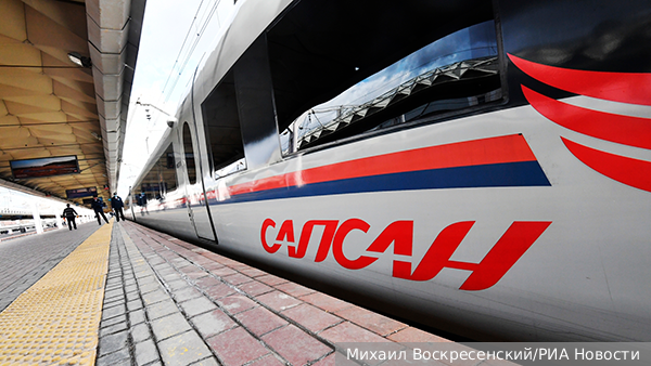 Из-за отмены авиарейсов назначен дополнительный «Сапсан» из Петербурга в Москву