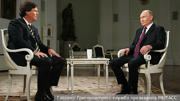 Такер Карлсон назвал Путина лидером, возвысившим Россию