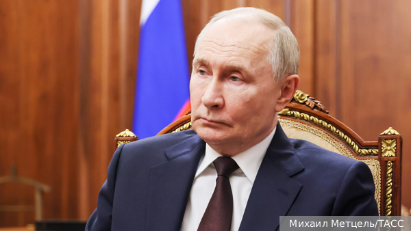 Путин ужесточил правила захода иностранных судов в порты России