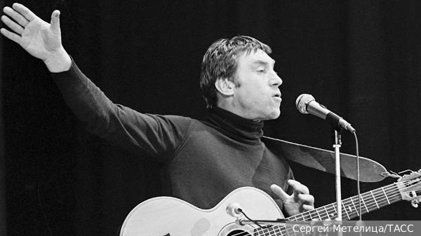 Песков заявил о любви Кремля к Высоцкому