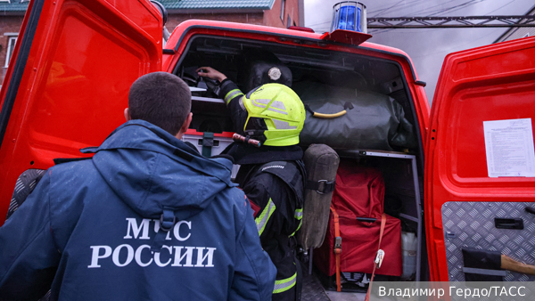Пожар в московском ЖК полностью потушен, спасены 32 рабочих