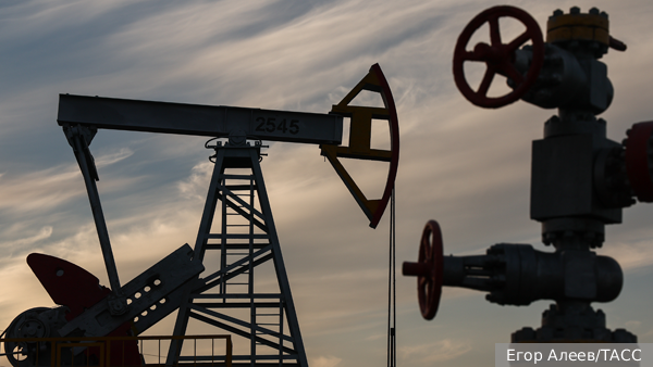 Цена нефти Brent превысила 72 доллара впервые с июня