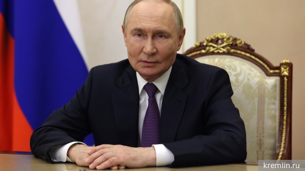 Путин рассказал о развитии железнодорожной отрасли России