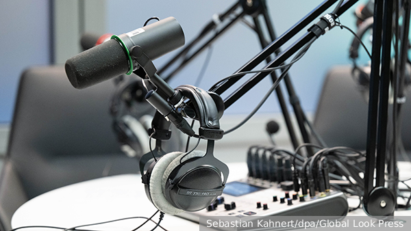 Первое в Эстонии украинское радио прекратило вещание в FM-диапазоне