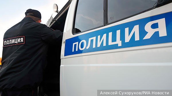 В Ленобласти мужчина распылил газ в салон машины с ребенком внутри