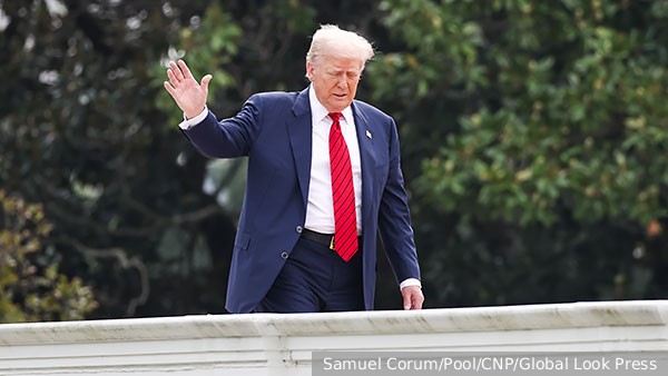 Экс-аналитик ЦРУ описал возможный сценарий «ухода в отставку» Трампа