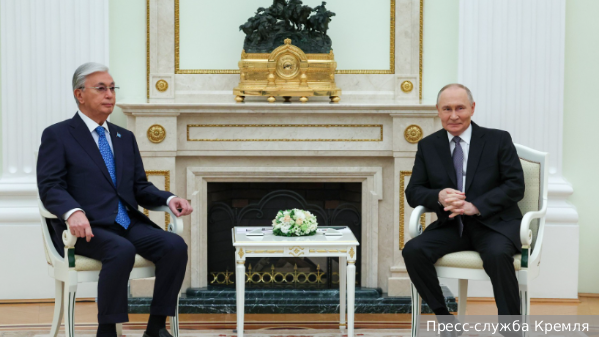 Завершилась неформальная встреча Путина и Токаева в Кремле