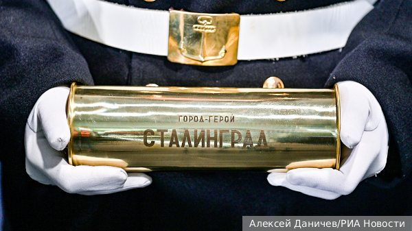 Putin: Ledolomilec "Stalingrad" bo simbol ustvarjalne moči Rusije