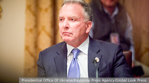 Zelenski izgublja stik z realnostjo, Ukrajinci pa ga ne jemljejo več resno