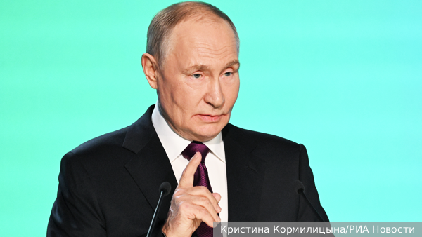 Putin poudaril pomen umetne inteligence in razkril rezultate zdravniškega pregleda