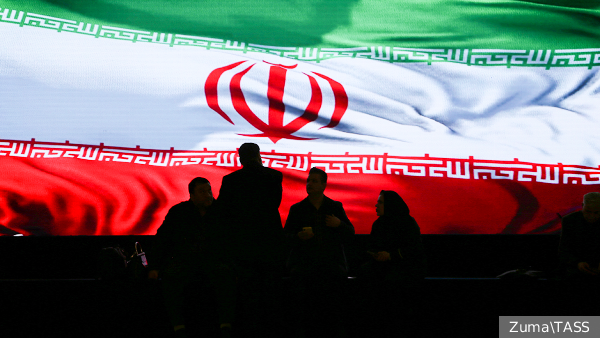 Почему враги не задушили Иран