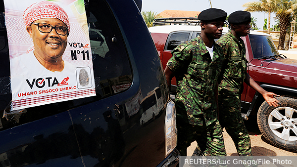 В мире: В Гвинее-Бисау столкнулись советская военная школа и Елисейский дворец