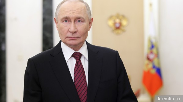 Путин поздравил сотрудников спецслужб с Днем работника органов госбезопасности