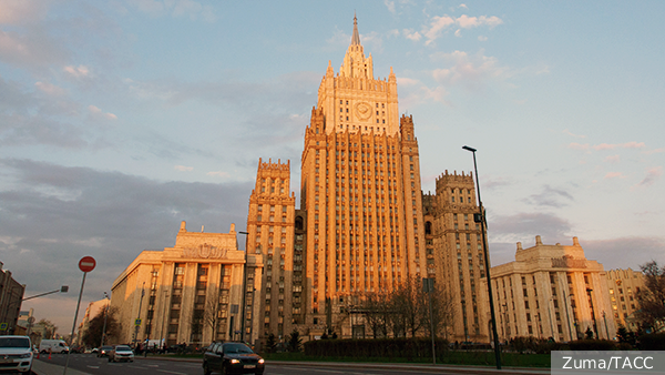 Хорошими дипломатами можно быть и в плохие времена