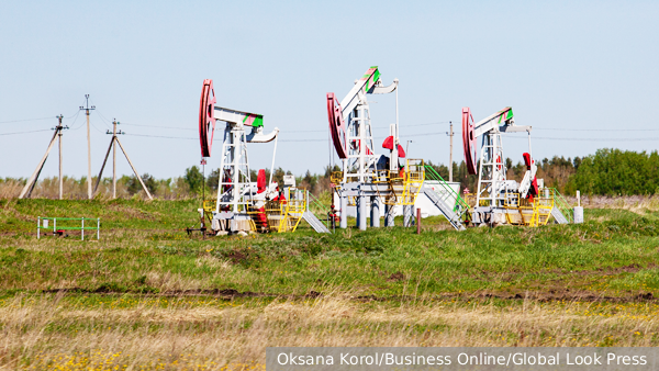Стоимость нефти Brent впервые с мая превысила 100 долларов
