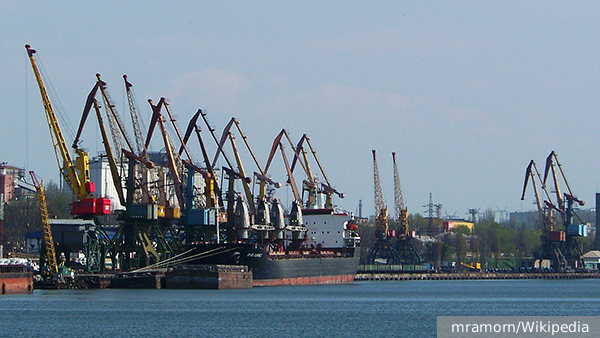 ВС России поразили килекторное судно в порту «Николаев»