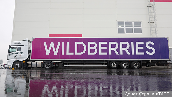 Склад Wildberries в Ленобласти загорелся после атаки беспилотника