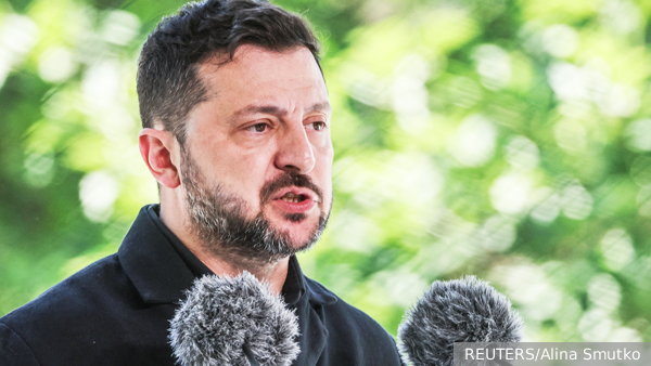 Зеленский после ночных ударов потребовал у Запада новые ракеты для различных ЗРК