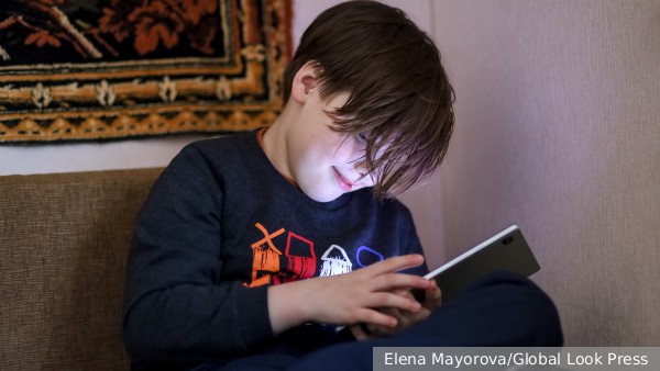 Журнал Atlantic предрек чат-ботам будущее дешевого фаст-фуда