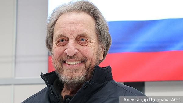 Отец Илона Маска призвал здравомыслящих людей переезжать в Россию