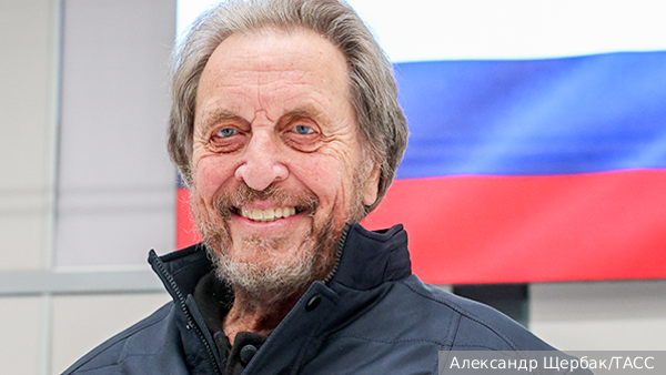 Отец Илона Маска назвал Путина «скромным парнем»