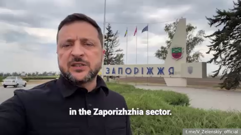 Зеленского уличили в монтаже видеообращения у стелы Запорожья