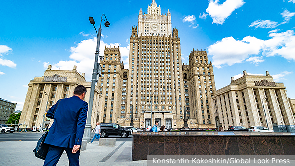 МИД обвинил Францию в захвате танкеров и пиратстве