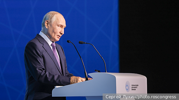 Путин назвал операторов дронов и генетических инженеров профессиями будущего