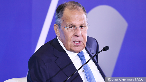 Лавров: Основа независимости Украины выкинута на помойку