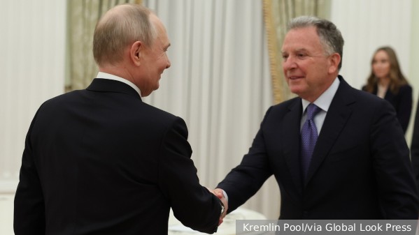 Песков анонсировал встречу Путина с Уиткоффом и Кушнером