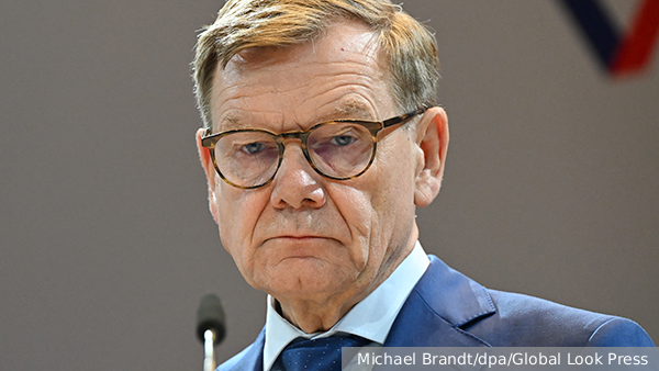 Берлин потребовал от Зеленского увеличить военные заказы у Германии