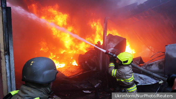 На Украине сгорел cклад с костюмами и реквизитом студии Зеленского