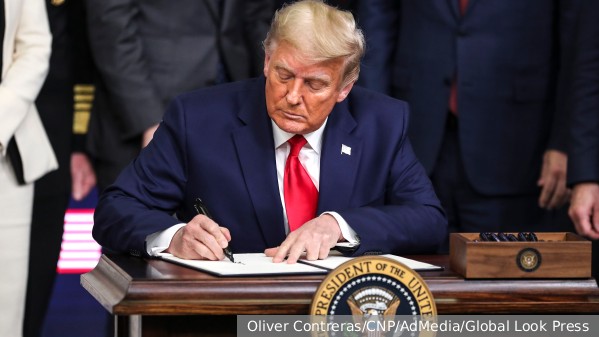 Трамп подписал закон о санкциях против России