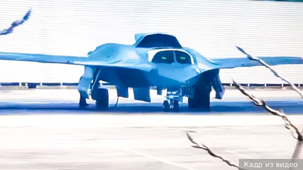 Китай испытал истребитель J-36 с лазерным оружием