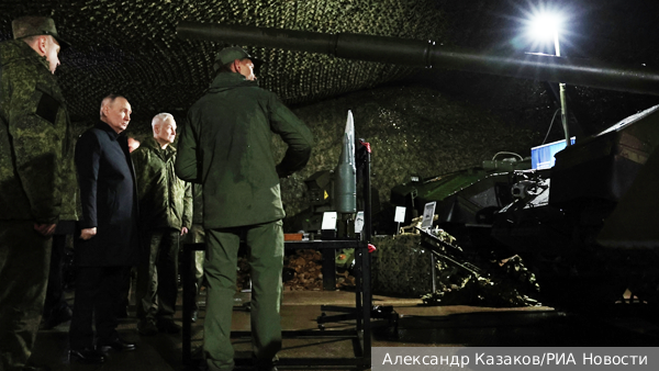 Путину продемонстрировали безэкипажные танки на базе Т-72