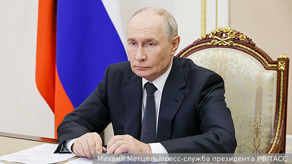 Путин обязал стратегические компании согласовывать иностранные законы