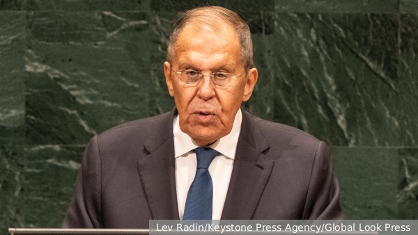 Лавров назвал клоунадой недовольство ЕС договором России и США по дизтопливу