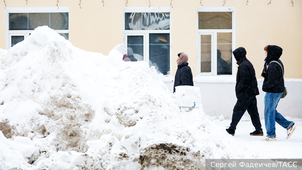 Климатолог предрек аномально теплую и снежную зиму в Москве