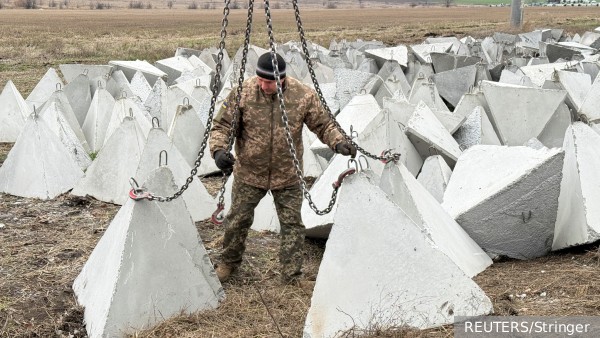 В Киеве переизобрели военную доктрину Гитлера