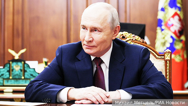 Путин поздравил театральное сообщество России со 150-летием