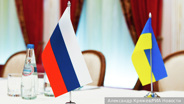 Путин заявил о готовности Москвы к трехсторонним переговорам по Украине