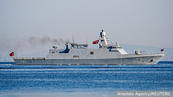 Турция заявила о праве ответить на атаки по судам в Черном море