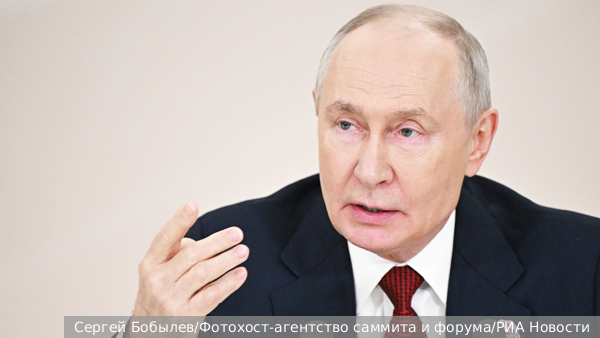 Путин оценил выступление представителя африканской страны на русском языке