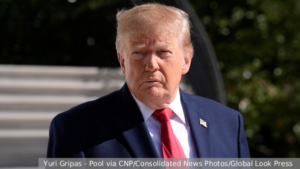 Трамп назвал глупцами тех, кто требует от него антироссийских санкций