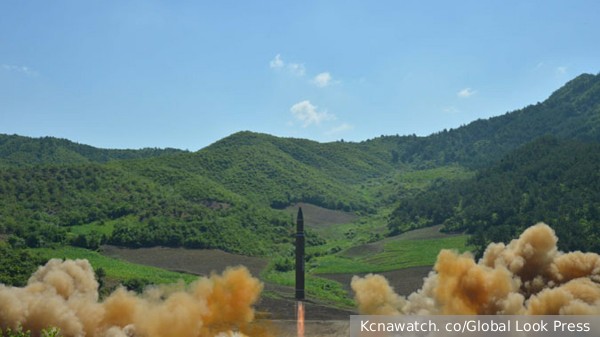 КНДР испытала тактическую баллистическую ракету с разбросной боеголовкой